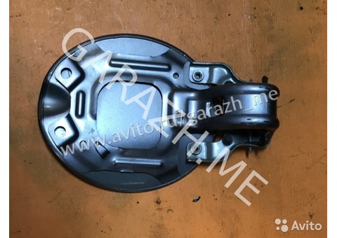 Лючок бензобака Ford Escape 08-12 гг