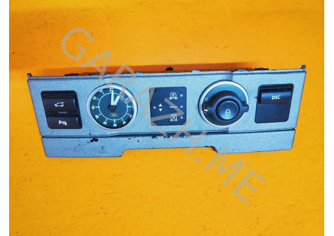 Блок кнопок центральной консоли Land Rover Range Rover 3 (02-09 гг)