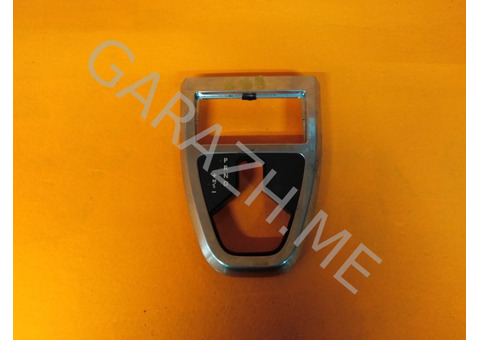 Накладка селектора АКПП Land Rover Freelander 2 (06-10 гг)