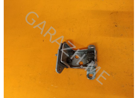 Петля багажника нижняя Land Rover Range Rover 3 (02-09 гг)