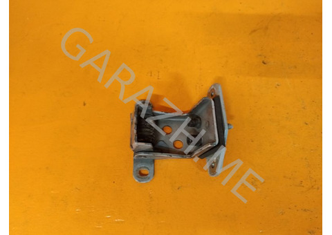 Петля багажника нижняя Land Rover Range Rover 3 (02-09 гг)