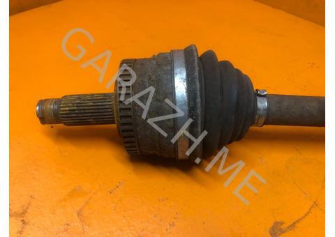 Привод задний правый Land Rover Range Rover 3 4.4L  (02-09 гг)