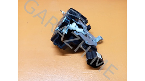 Замок багажника Hummer H3 2006, задний
