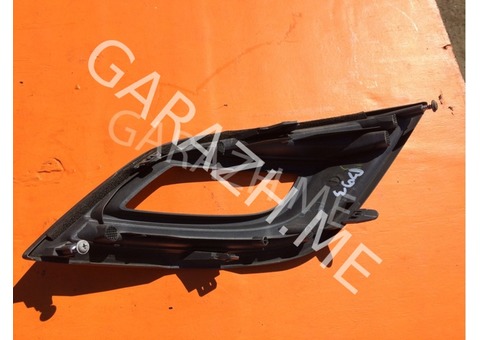 Окантовка противотуманной фары правая Mazda CX-9 (06-12 гг)
