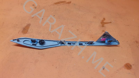 Накладка центральной консоли Ford Explorer 2011 BB5378045N60A U502 3.5, правая