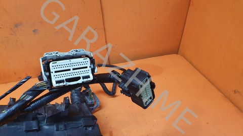 Блок предохранителей подкапотный Ford Explorer 2011 U502 3.5