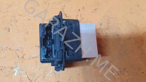 Резистор отопителя салона Ford Explorer 2013 T1000034ZC02 U502 3.5