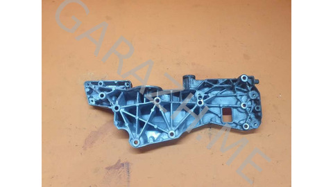 Кронштейн генератора Land Rover Freelander 2008 9661310080G LR2 2.2