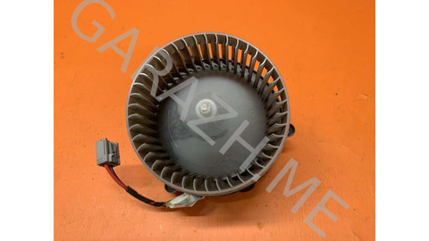 Вентилятор отопителя салона Cadillac Srx 2010 52421767 2 3.0, передний