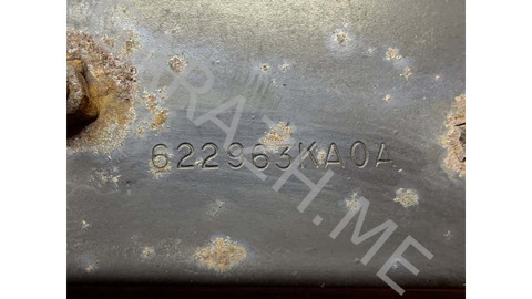 Кронштейн усилителя бампера Nissan Pathfinder 2013 622963KA0A R52 3.5, передний