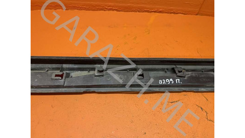 Накладка порога внешняя Mazda Cx-9 2018 TK4851P41 TC 2.5, правая