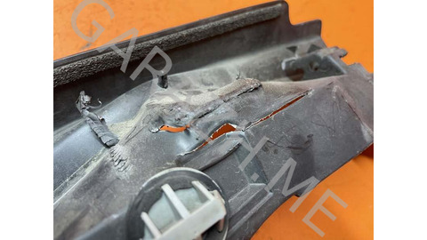 Накладка порога внешняя Mazda Cx-9 2018 TK4851P41 TC 2.5, правая