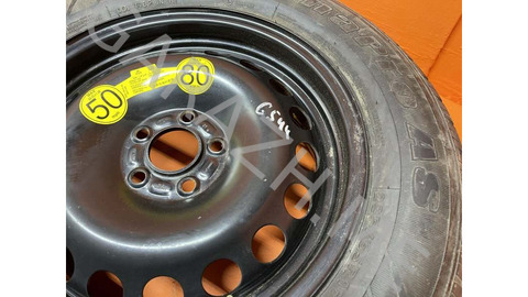 Запасное колесо Land Rover Freelander 2009 LR2 2.2