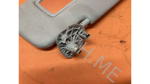 Козырек солнцезащитный Dodge Ram 2013 5.7, правый