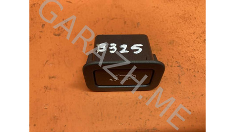 Кнопка багажника Land Rover Evoque 2013 31412055AA02 L538 2.0 БЕНЗ