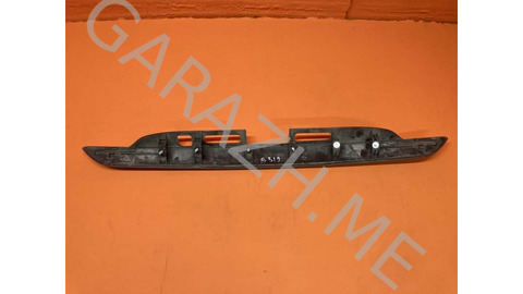 Накладка крышки багажника Toyota Sienna 2011 7681108010 3.5