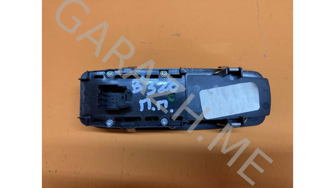 Кнопка стеклоподъемника Dodge Ram 2013 68110865AA 5.7