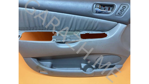 Обшивка двери Toyota Sienna 2008 67061AE050 2 3.5, передняя левая