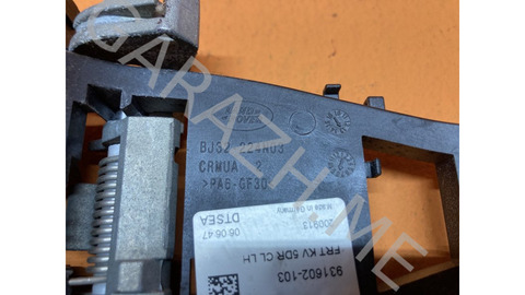 Кронштейн ручки двери Land Rover Evoque 2013 BJ32203A29CC L538 2.0 БЕНЗ, передний левый