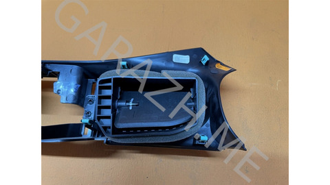 Дефлекторы обдува центральные Ford Explorer 2020 LB5B19F628CF U625 2.3
