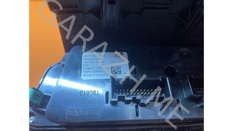 Блок управления климат-контролем Ford Explorer 2020 LB5T18K811AF U625 2.3