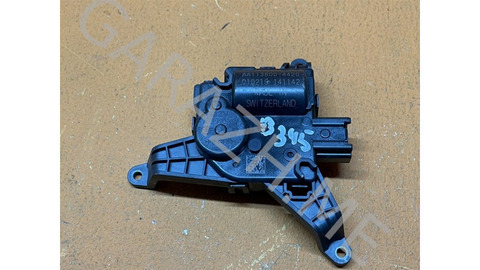 Моторчик заслонки отопителя Ford Explorer 2020 AA1138004420 U625 2.3