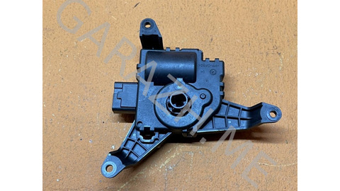 Моторчик заслонки отопителя Ford Explorer 2020 AA1138004420 U625 2.3